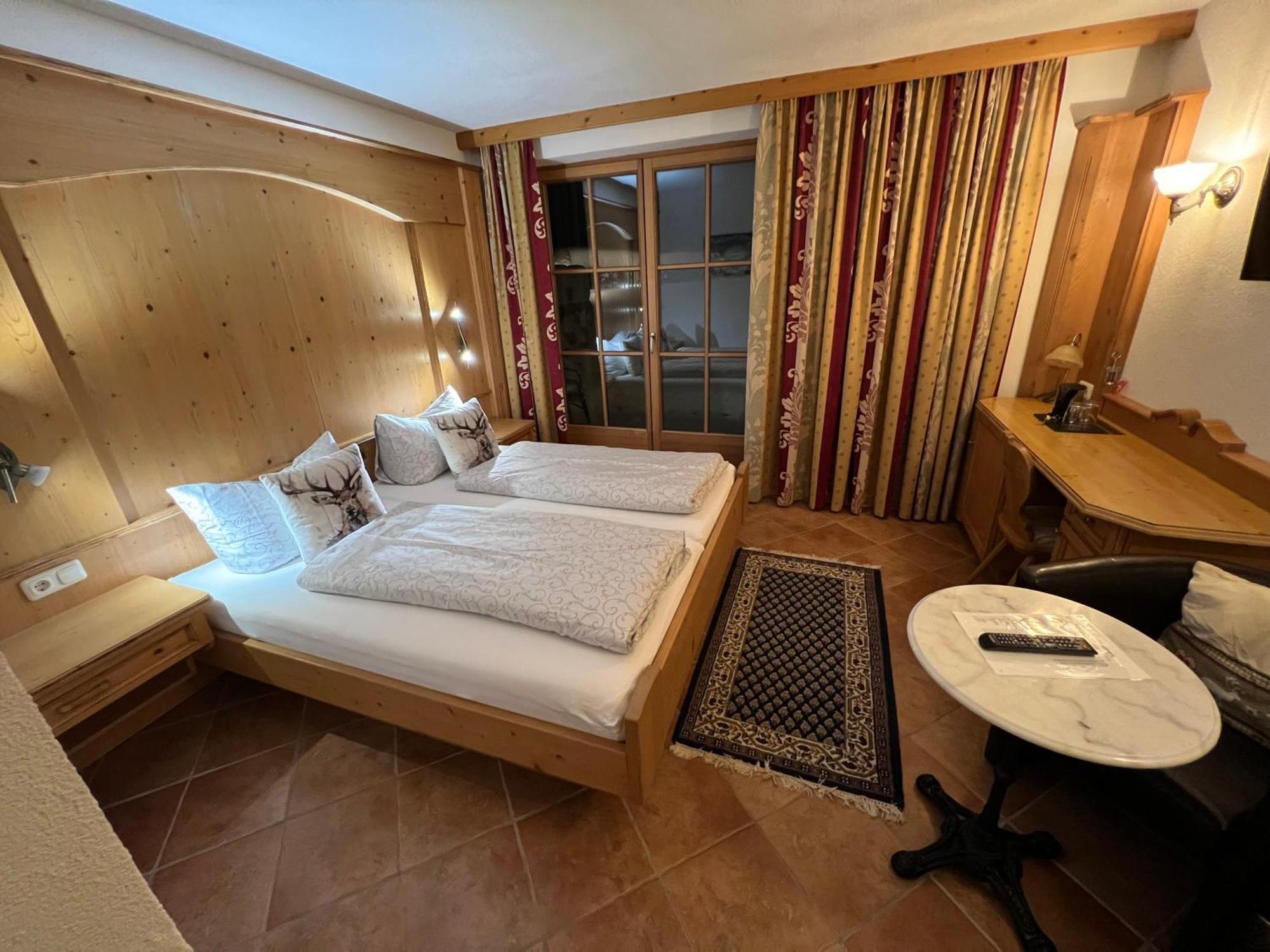 Hotel Garni Gafluna Sankt Anton am Arlberg Buitenkant foto