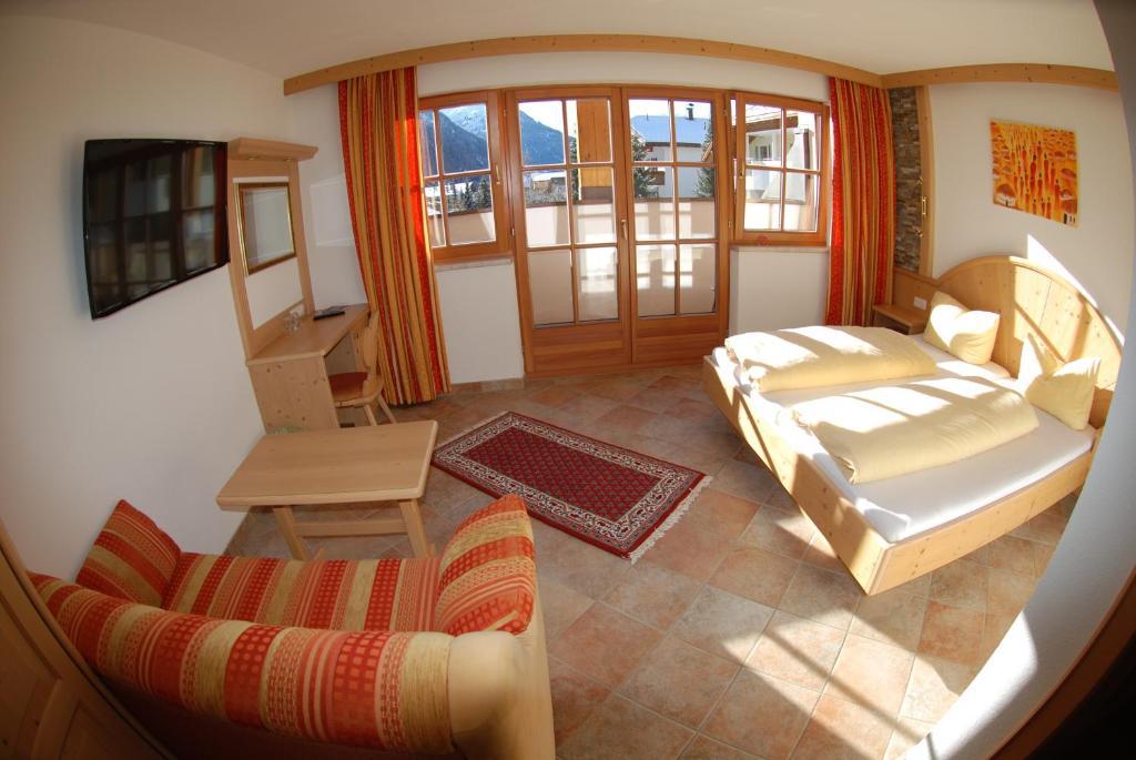 Hotel Garni Gafluna Sankt Anton am Arlberg Buitenkant foto